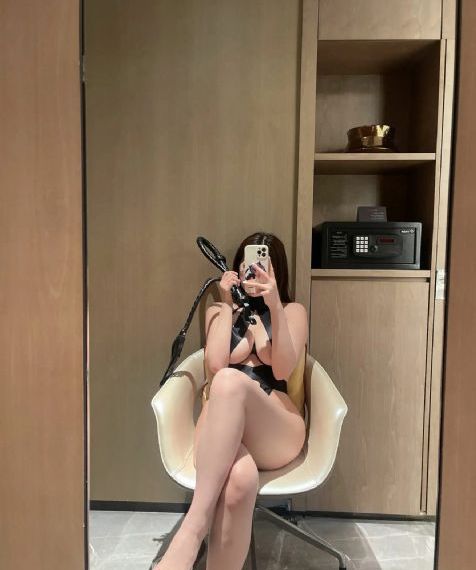 偷拍办公室艳妇潮喷_完整版高清下载