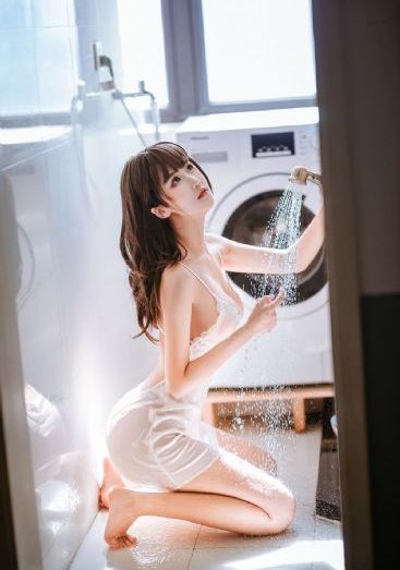 啊嗯在情趣店被调教_蓝光HD高清在线观看